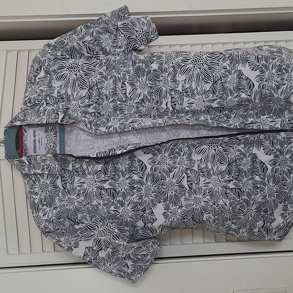 5 Stylish Boutique Button-Downs - Picture 5 of 10